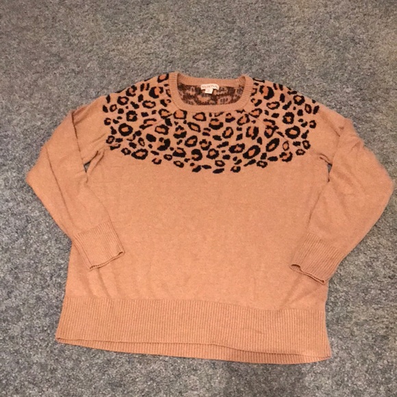 Cheetah Print Top - Picture 2 of 3